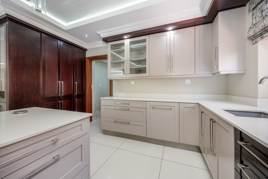 4 Bedroom Property for Sale in Vierlanden Western Cape